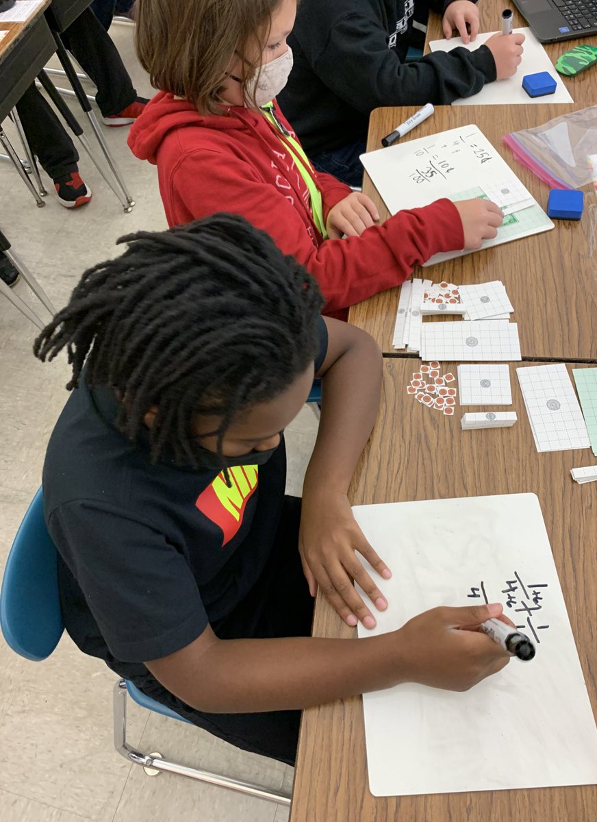 hes_smcps's tweet image. Ms. La’s 5th grade students are hard at work using their math tools working with fractions. @SMCPS_ElemMath