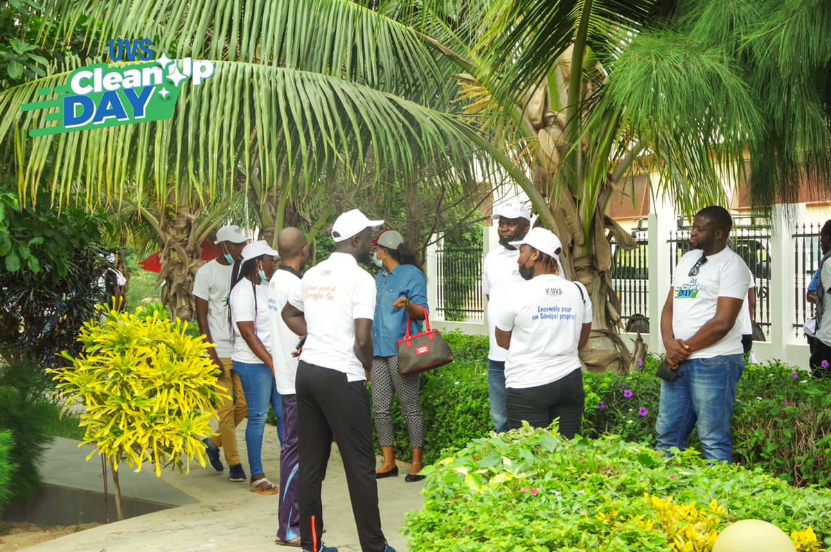 unchk_sn's tweet photo. [#ServiceALaCommunauté]

Quelques images du lancement du programme « UVS Clean Up Day » le samedi 30 octobre 2021 dans les ENO de la zone Nord (Saint-Louis et Podor) en présence de la directrice des ENO, des autorités locales et des partenaires.
#kebetu #UVS_cleanupday https://t.co/Ik5yEgsiu1