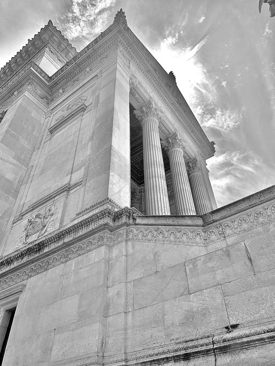 BaWarchitecture's tweet photo. Rome 08
#architecturephotography #photography #blackandwhitephotography #blackandwhite #architecture #noiretblanc #monochromatic #noiretblancphotographie #streetview #bnw #bnwphotography #streetphotography #rome #romeitaly #romearchitecture #romecity #romecityworld https://t.co/01Q8SksKdL