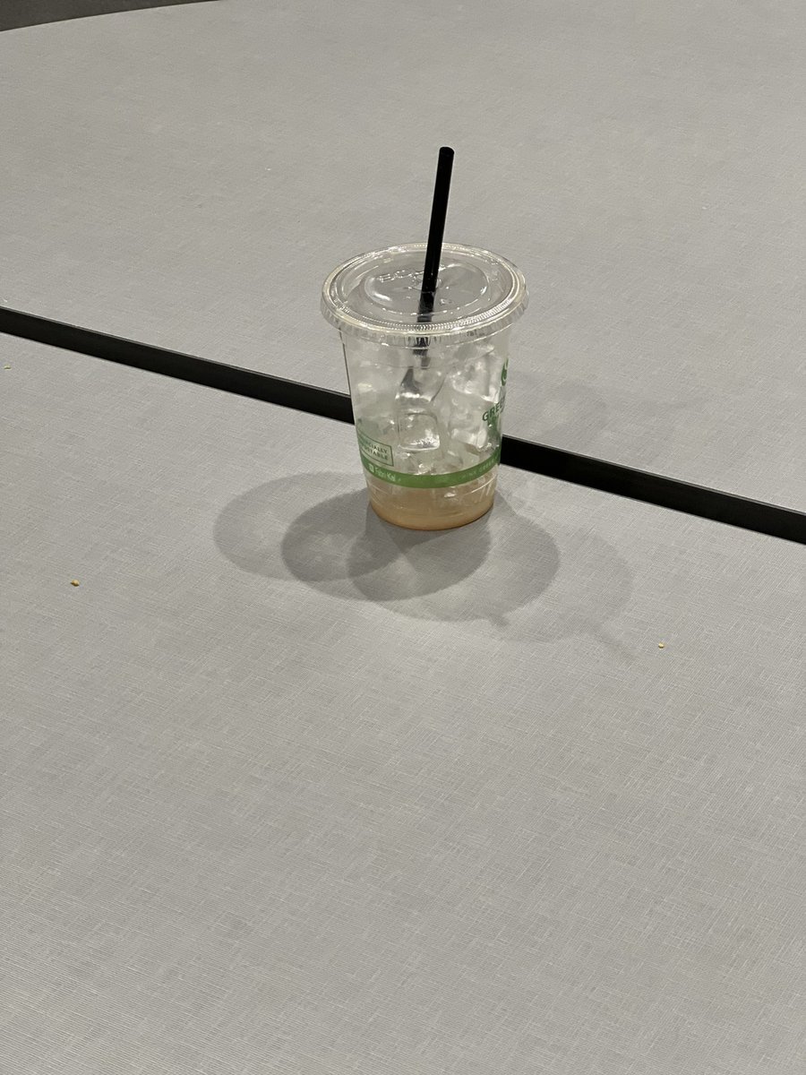 FoodRcs's tweet photo. Please be respectful and clean up after yourself when you are done enjoying breakfast daily. Thank you @RomeoHighSchool https://t.co/nL6EmLQDLo
