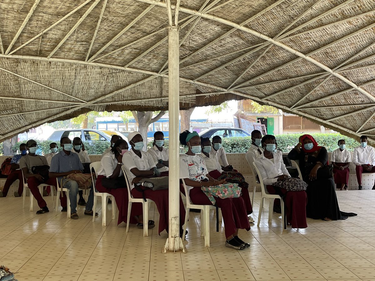 SahelFilms's tweet photo. At the @GTTI Bantaba conducting Civic & Voter Education. The youths say ✔️#BullenTaayeSiDemocracy “don’t give up on Democracy!”✔️Vote for the right reasons ✔️ No tribalism ✔️ ✔️#Pledge2Vote ✔️#Pledge4Peace on December 4th, 2021 & National Assembly https://t.co/hYrk78L4BG
