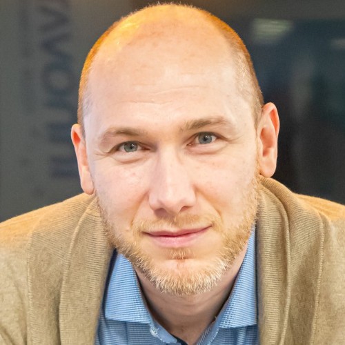 Join us today in the #prague office of <a href="/kiwicom247/">Kiwi.com</a> to meet software #engineering leadership of <a href="/MewsSystems/">Mews</a>, <a href="/Keboola/">Keboola</a> &amp; <a href="/kiwicom247/">Kiwi.com</a>, tech #scaleup companies of various sizes discussing #changemanagement.

Not in Prague tonight? Join remotely!

<a href="/codekiwicom/">Kiwi.com Engineering</a> bit.ly/changemngmntme…