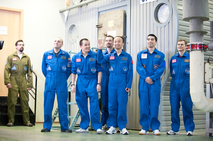 EuroSpaceHist's tweet photo. #OTD 10 years ago: 4 November 2011, the 510-day #Mars500 simulated mission to #Mars ended after 17 months, with #ESA's @DiegoU &amp; @Romain_CHARLES as members of the crew @esaspaceflight 👉 https://t.co/44vEbKeR2X https://t.co/Nj478L66Fs