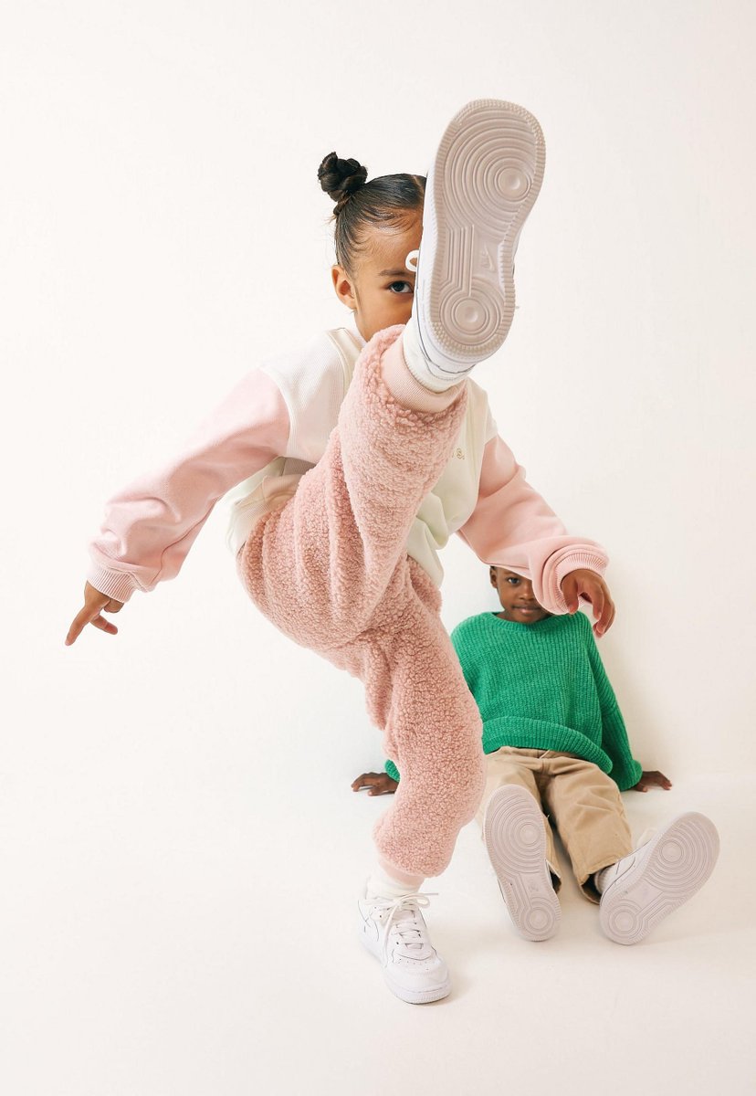Missguided's tweet photo. Introducing: MG Kids Robot faceHigh voltage signMeet the new generation of cool kids. Shop via link rn + tag #MGKIDS to feature Bear faceTwo hearts

Shop here: https://t.co/nWiR8A5Eye https://t.co/EX7F8ALgFa