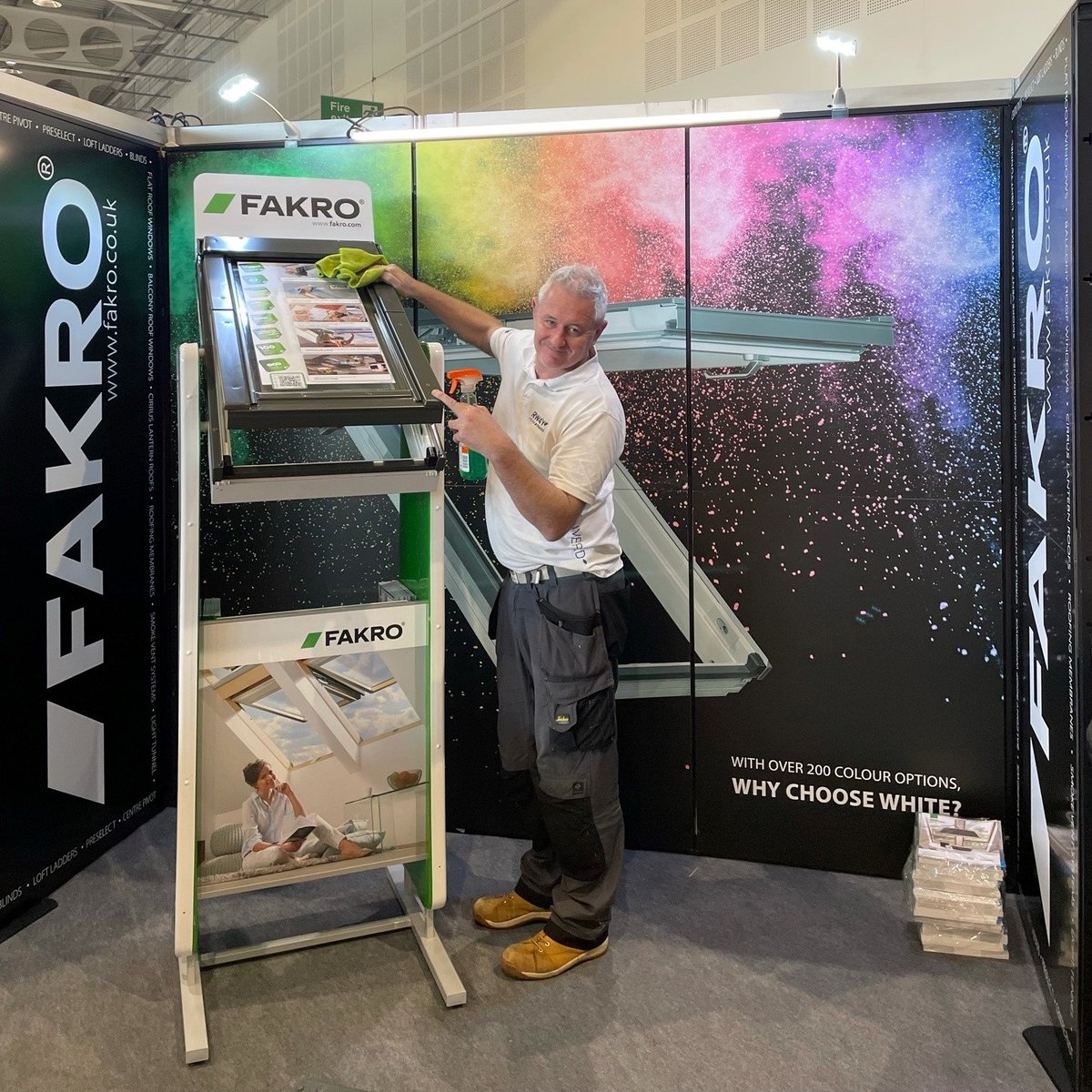 fakrogb's tweet photo. Introducing our new poster boy...Duane!π
#teamfakro #roofwindows #BMF https://t.co/0aDZGDhUW1