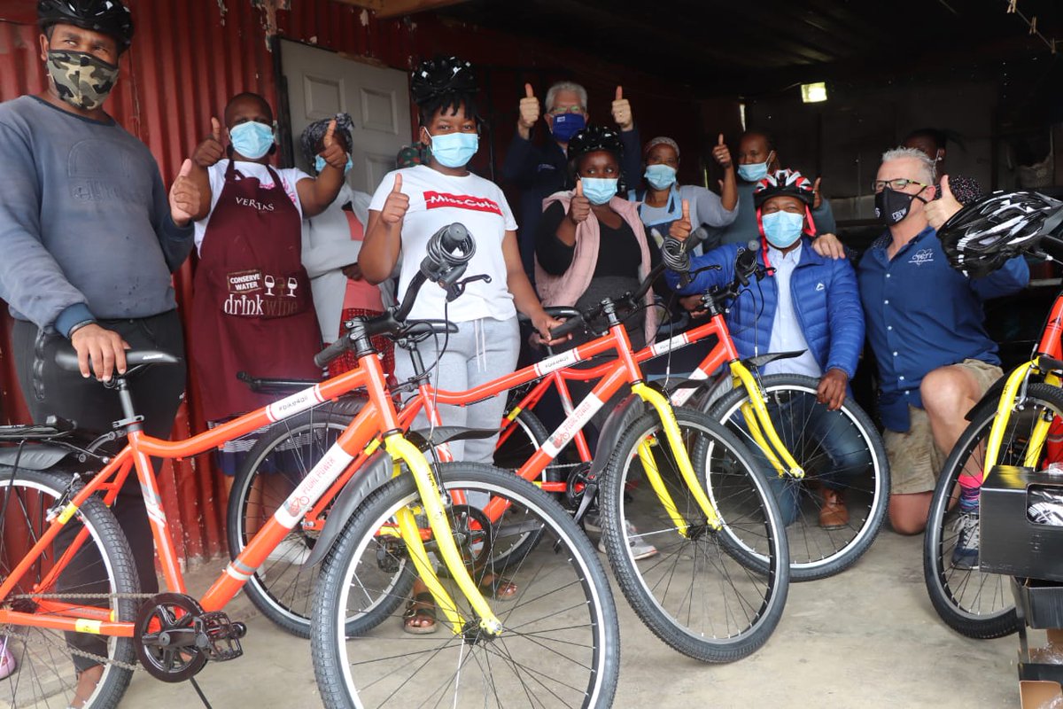alanwinde's tweet photo. I had the privilege to hand over four bicycles to Betty &amp; her team at the Siyakhula Europe Community Soup Kitchen in Gugulethu. Thank you for the wonderful work you are doing for the people in need in your community, and a big thanks to #PedalsForPeace for this generous donation. https://t.co/EcIEq3nHTk