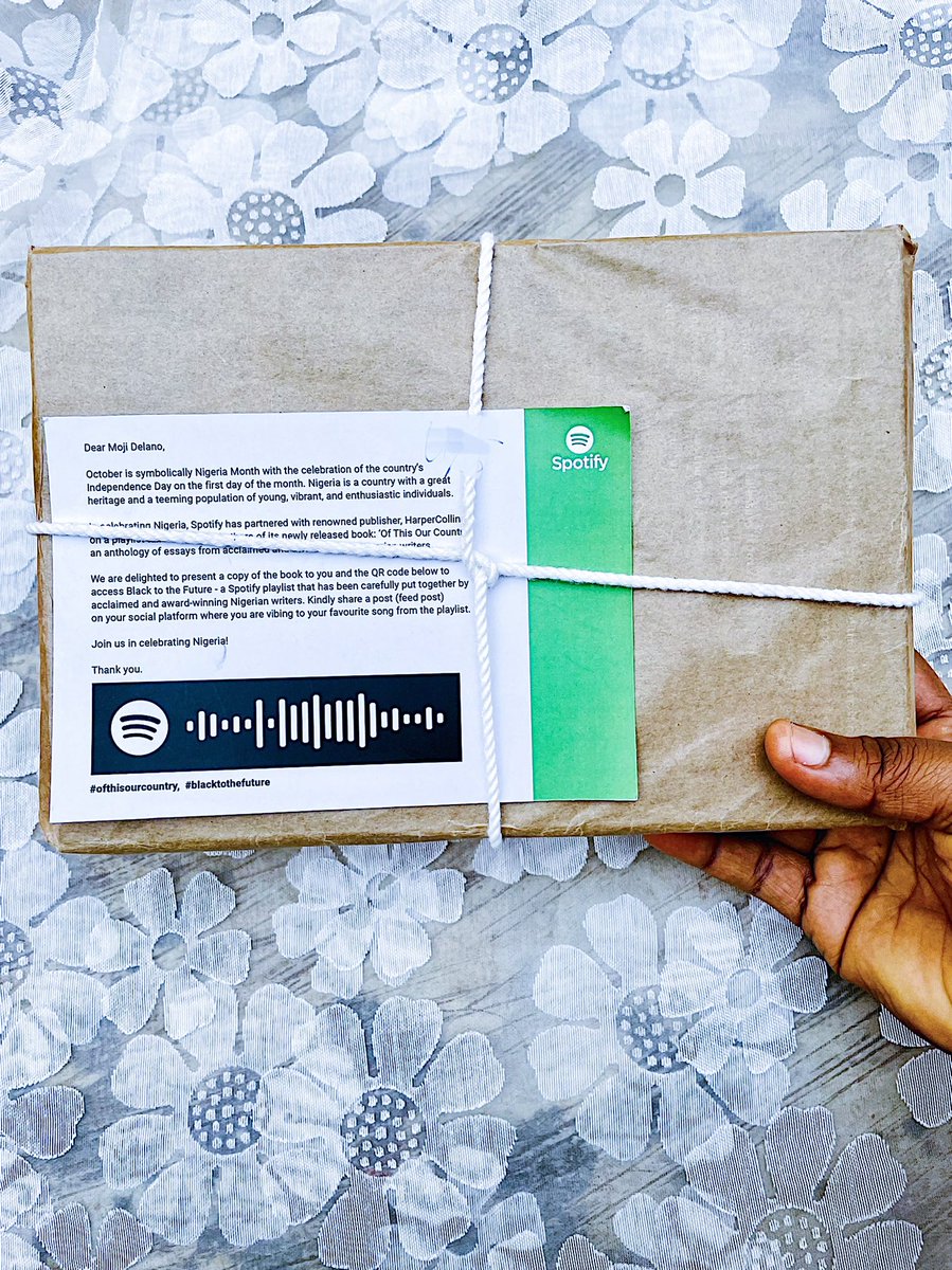MojiDelanoBlog's tweet image. In celebrating Nigeria’s independence back in October, @SpotifyNga partnered with @HarperCollins on a playlist takeover by the authors of its newly released book: ‘Of This Our Country’. If you want a copy, tell me 1 thing you love about 9ja. #OfThisOurCountry #BlackToTheFuture