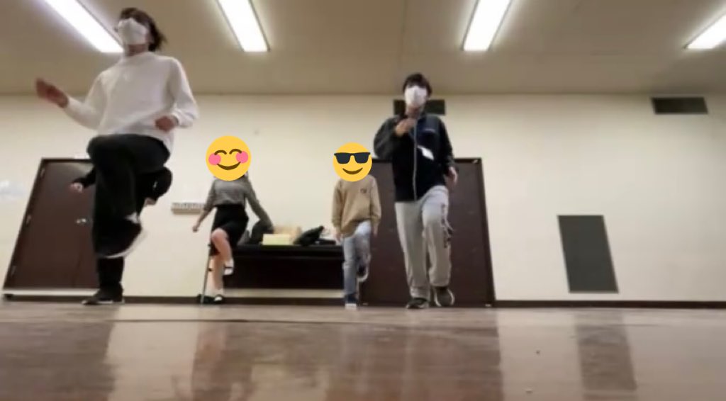 naraidaidance's tweet photo. 本日は2年生勧誘ラストの日でした！
みなさん楽しんでくれてよかったです😊
なんと本日新入生4人も入ってくださって、とても嬉しいです✌️
1年生勧誘の日にちも決まり次第宣伝させていただきます。
2年生も枠が空いていれば来れるのでぜひ来てくださいね🕺💃 https://t.co/iPjUYHTLVS