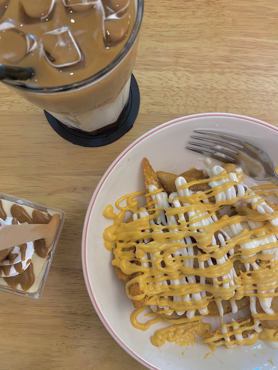 aldrlsh8's tweet photo. ๐Kopi Mesin 10/10 !! unexpectedly affordable and sedap โค๏ธโค๏ธโค๏ธ https://t.co/vGdqhyqXxS