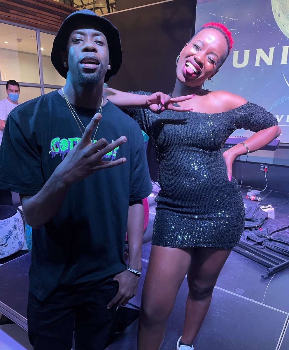 QueenOfPitori's tweet photo. Here’s to a #TBT to when we rocked the #DJSbuBreakfast. 

Also, here’s a piece of advice neh? When asking S’robo-robo aka @Robot_Boii about his talents, the question to ask is, “So what can’t you do? 🤷🏾‍♀️”

#ThrowbackThursday https://t.co/NB9Ys6KOcv