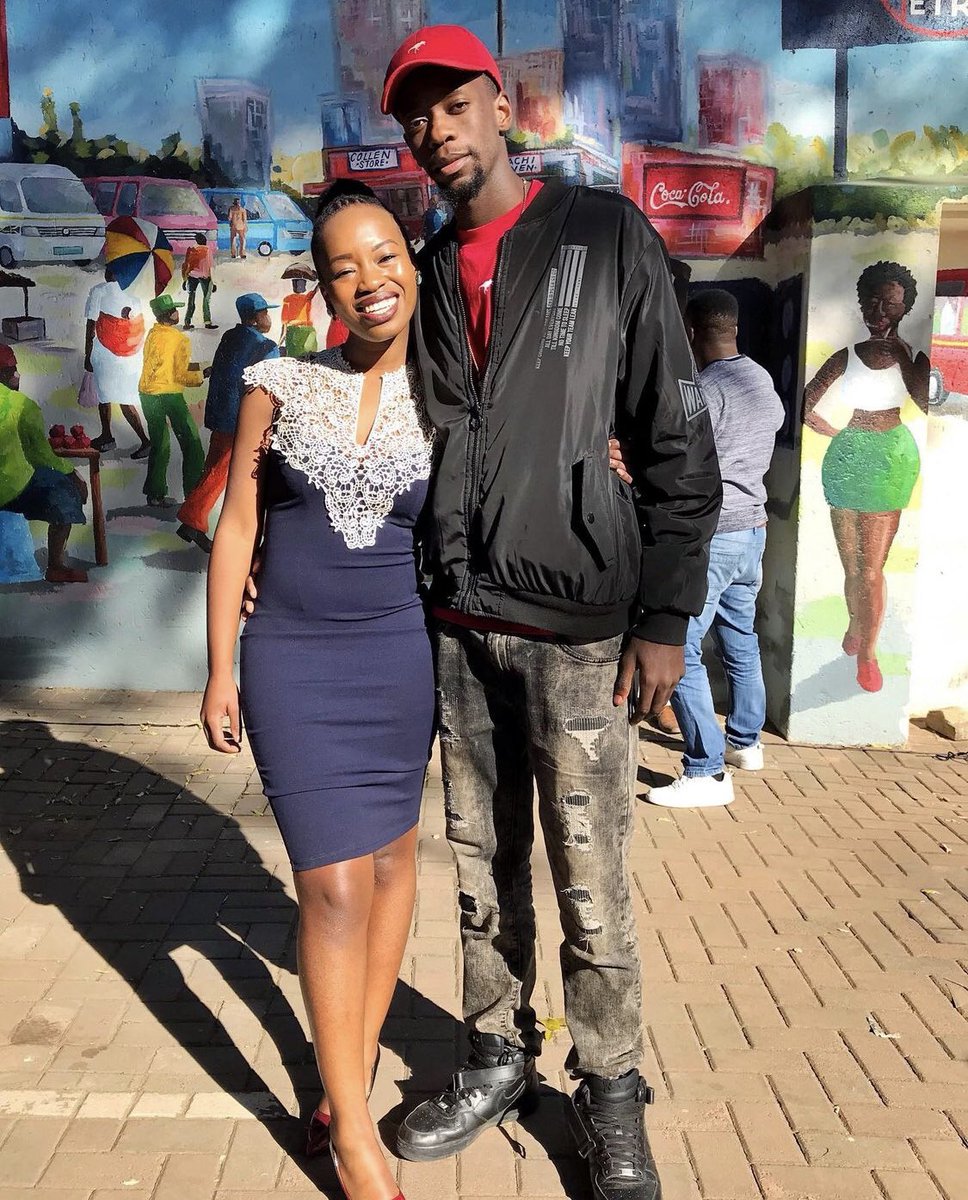 QueenOfPitori's tweet photo. Here’s to a #TBT to when we rocked the #DJSbuBreakfast. 

Also, here’s a piece of advice neh? When asking S’robo-robo aka @Robot_Boii about his talents, the question to ask is, “So what can’t you do? 🤷🏾‍♀️”

#ThrowbackThursday https://t.co/NB9Ys6KOcv