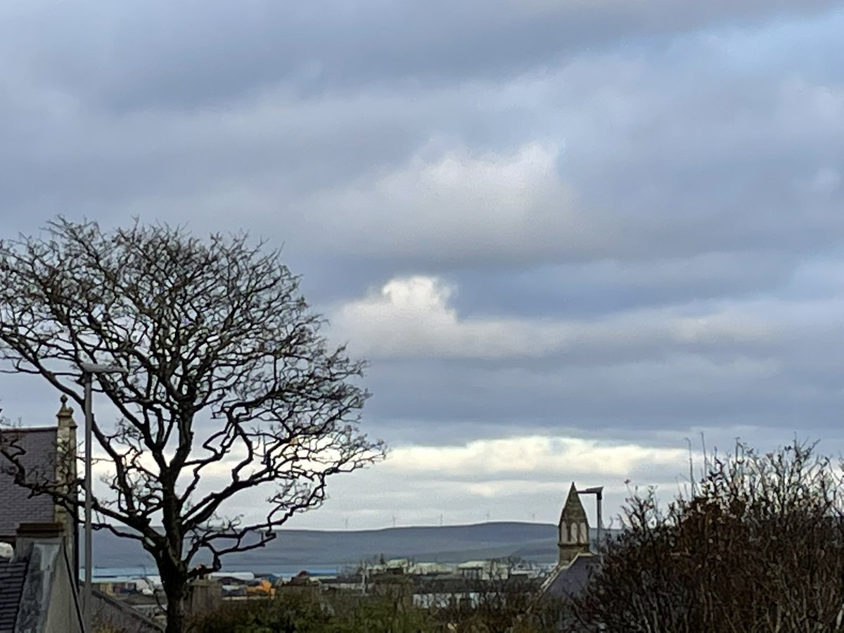 OSufferer's tweet photo. Morning 🌞 everyone! A cool one today. I still haven't warmed up from my walk into the office for 9am. My office has extremely drafty windows 🪟 and I am frozen ⛄ ❄️❄️❄️

Enjoy your day!

#cold #november #coldoffice #freezing #Orkney https://t.co/HQKZgmRpEm