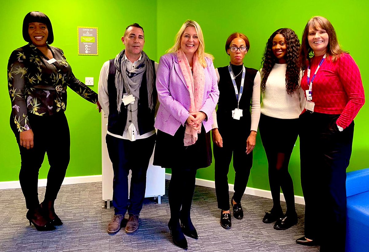 Great meeting <a href="/DWP/">DWP</a> team in  Haberdasher Street New JCP for Islington customers, attached to our Finsbury Park JCP-with a focus to hear from our ace Work Coaches helping self employment claimants on UC to progress &amp; meet Kickstart applicants &amp; employers #JobsCommunityProgression