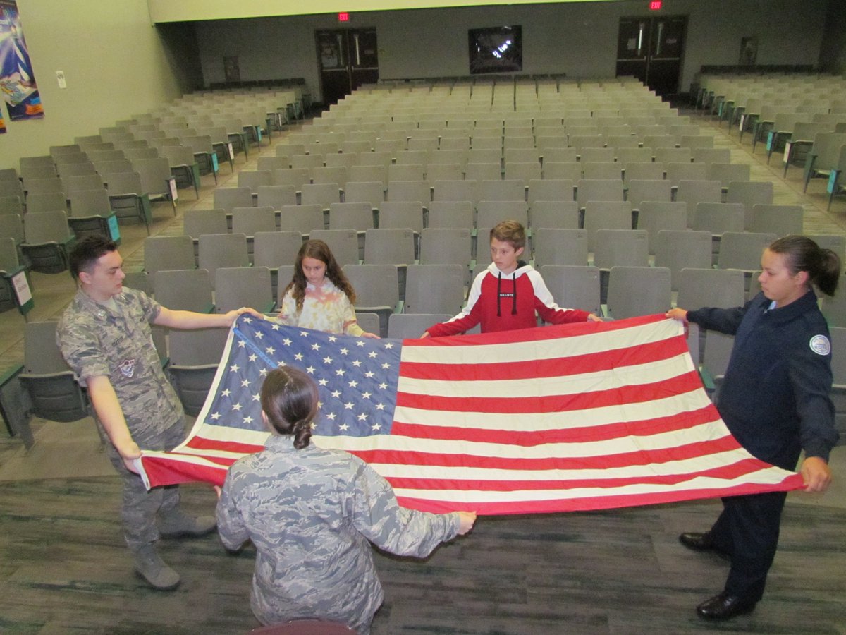 KCS_WCSKradio's tweet photo. Great pictures of the D-B JROTC instructing the Johnson Flag Team. https://t.co/vBXjtWWhCy