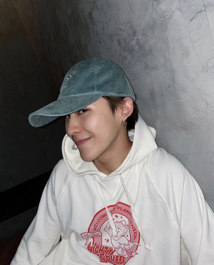 firstfiles's tweet photo. ❥ 2111104 
— first ig update 

#firstlove #firstpiyangkull https://t.co/XYMf4O0UDw