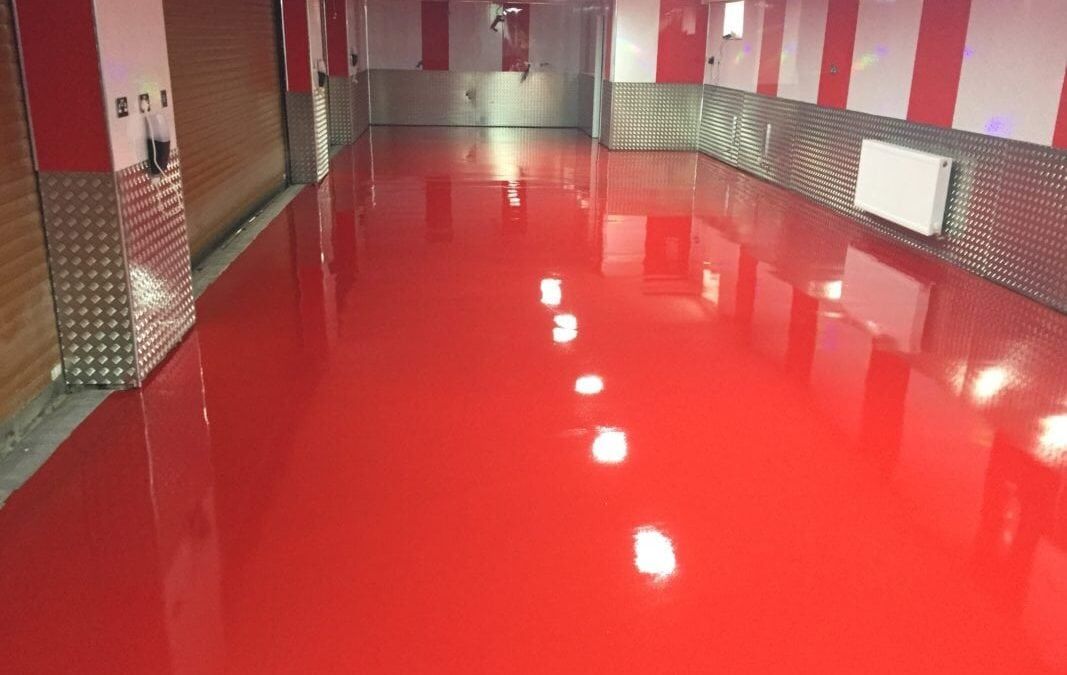pscworcsltd's tweet photo. The brief was for a hard wearing, very bright, gloss, #EpoxyResinFoor that would be very #durable &amp; would last for a long time.  

Here are the results...  https://t.co/DT2OqzcUox

#Automotive #CarDealerships #MotorTrade #ShowroomFlooring #Mechanix #Garages #NetworkWorcs #UKmfg https://t.co/3B2lYhlaXY