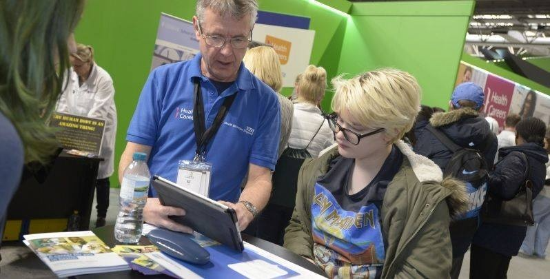 HealthCareersUK tweet picture