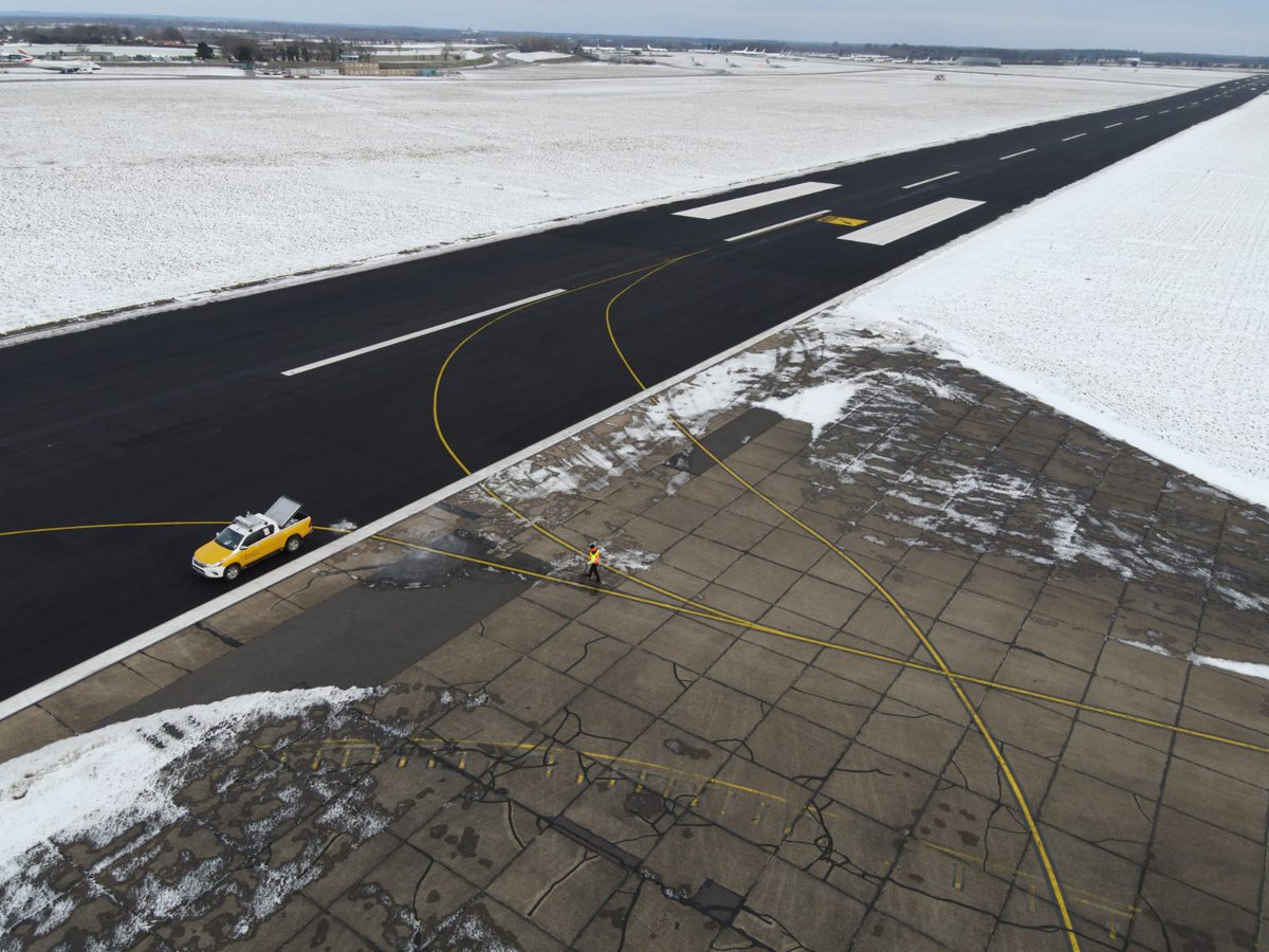 KarlLake71's tweet photo. Wishing all my #airfieldops #airfieldoperations colleagues a happy #GRF day. No more Damp/Damp/Damp 😕 #runwayinspection https://t.co/orH00aeLMD