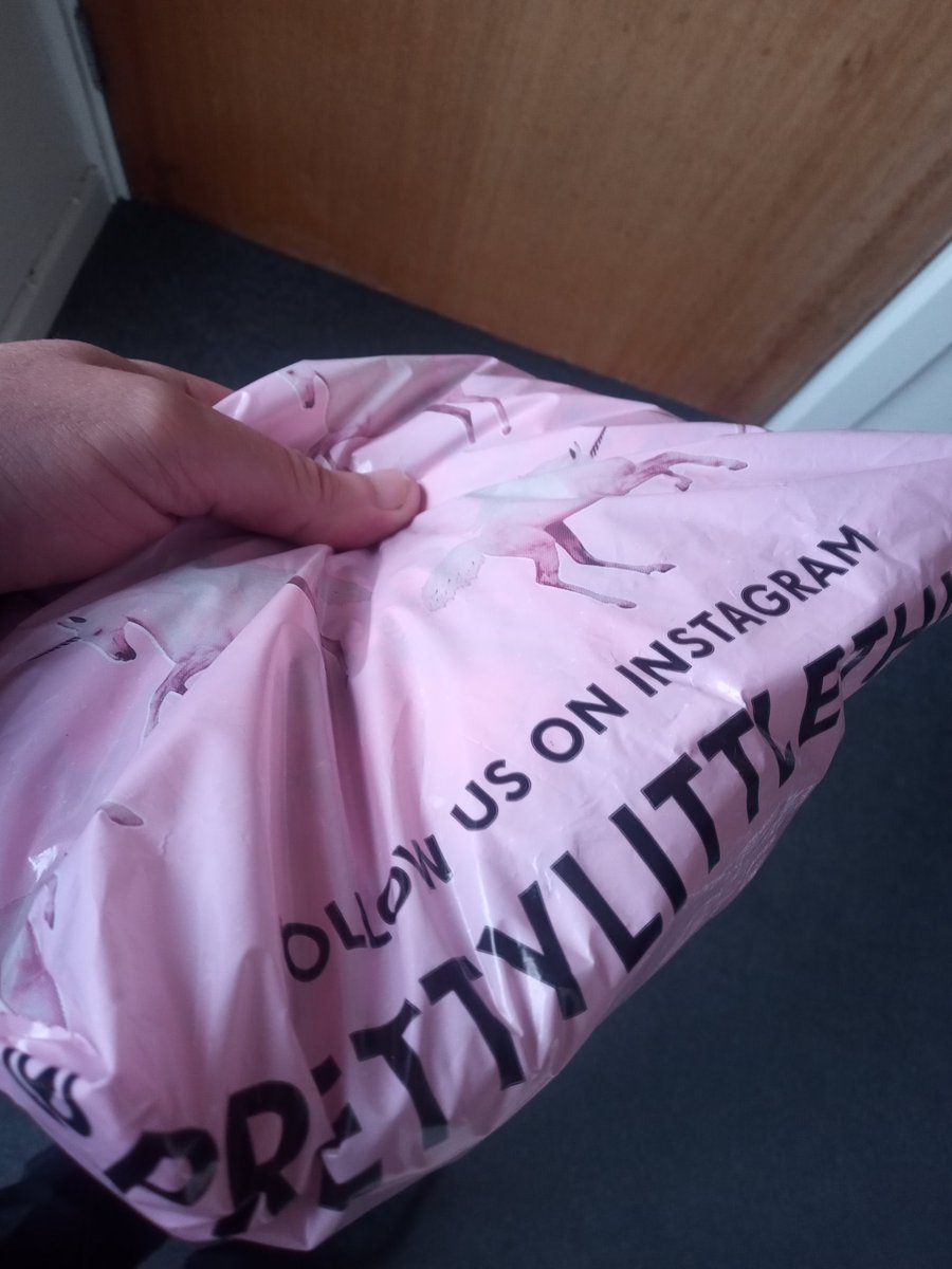 green_cuck's tweet photo. What Mistress wants, Mistress gets.
@GoddessGreen4
#cuckold #paypigslave
#bankcontrol #mistress #goddess #keyholder #PLT
ππ΅π΅π΅π΅π΅π΅π΅π΅π
https://t.co/LbkDSS76TF https://t.co/3DB9RnNu4P