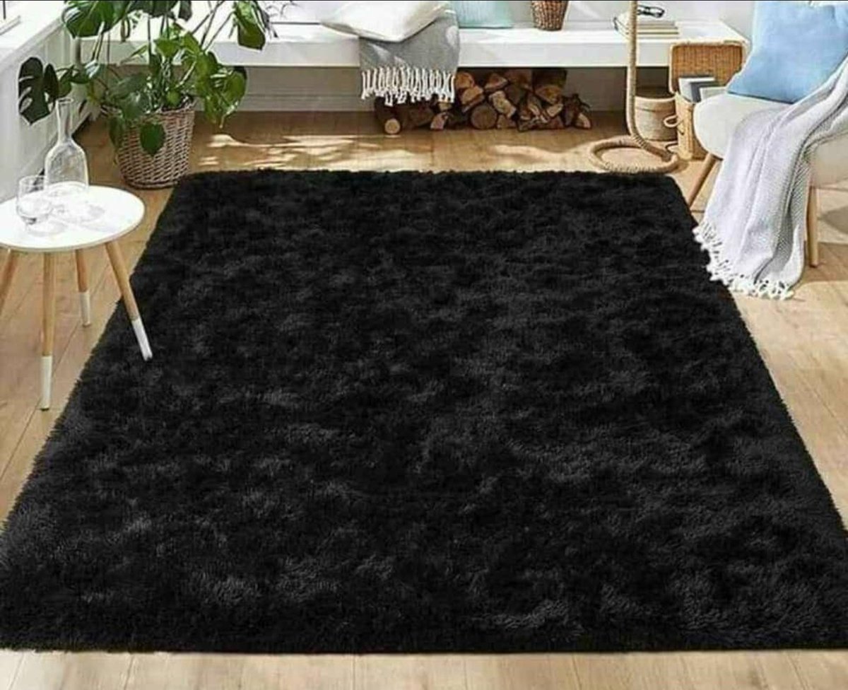 CarolNBanda's tweet photo. Make your home beautiful with these readily available rugs  at k20000 only 😍🙂....free delivery in Blantyre but we send anywhere else in Malawi.... https://t.co/ghRgggNdoS