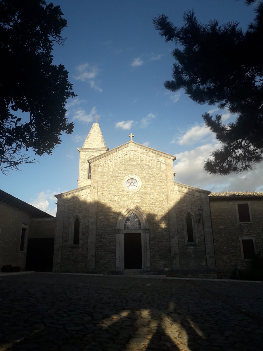 blue_river15's tweet image. #Titignano (Orvieto) #luoghimagici #luoghidelcuore #umbria @explore_umbria #nofilter
