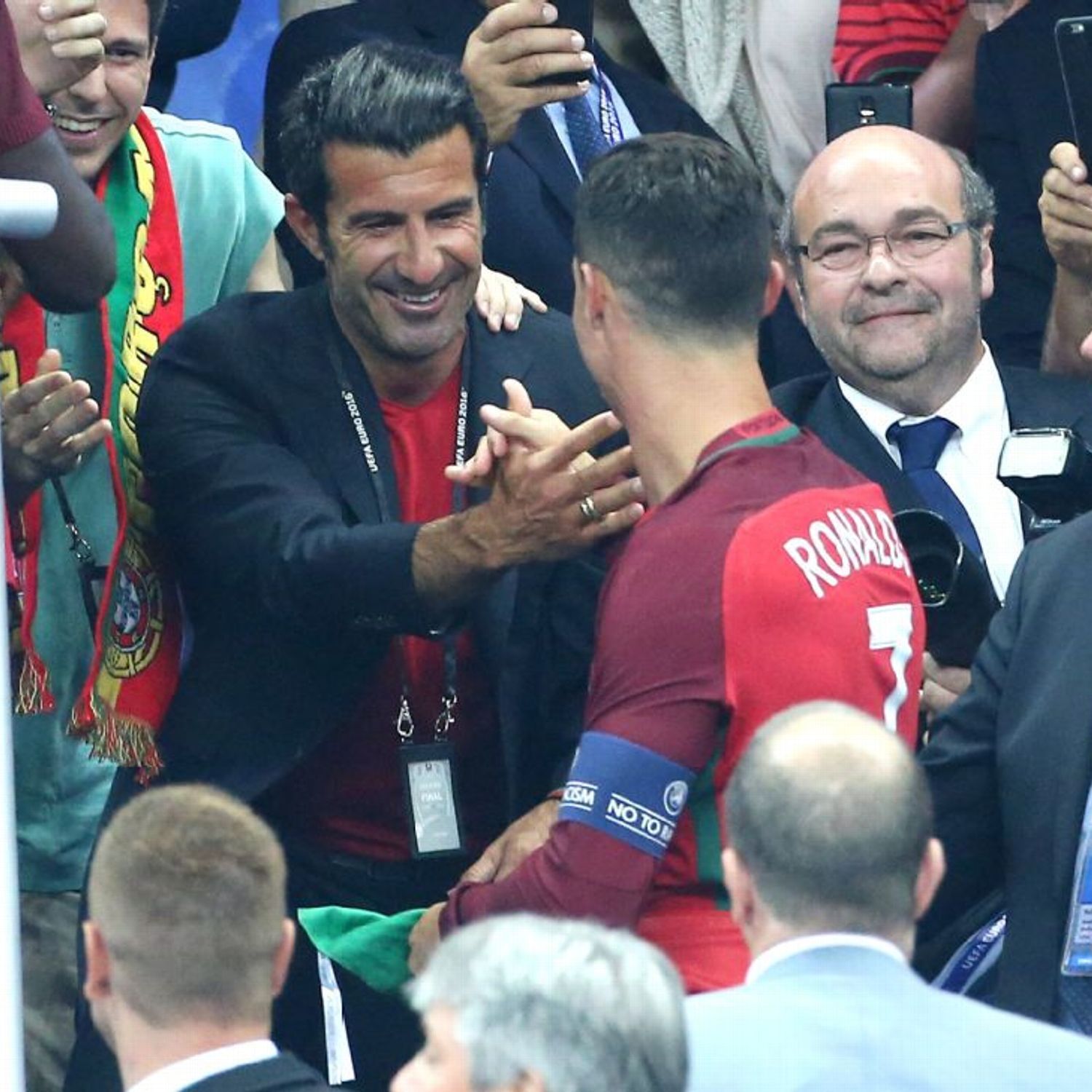 One of Portugal s greatest ever players, one of the best ever teammates of Ronaldo.

Happy birthday, Luis Figo  