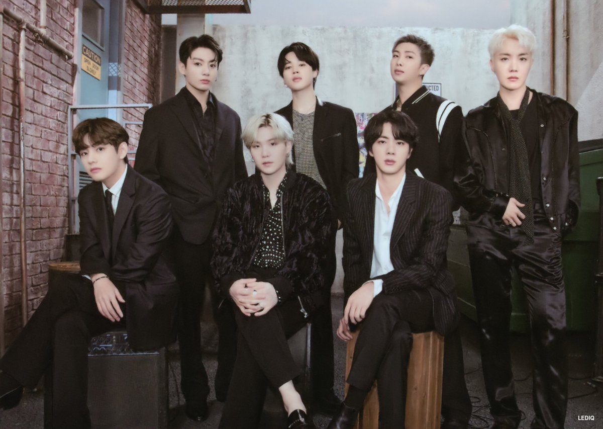 BTSMusicDaily's tweet photo. We vote #bts for 2021 #MAMAVOTE 🌠 https://t.co/ReHoORCtHu