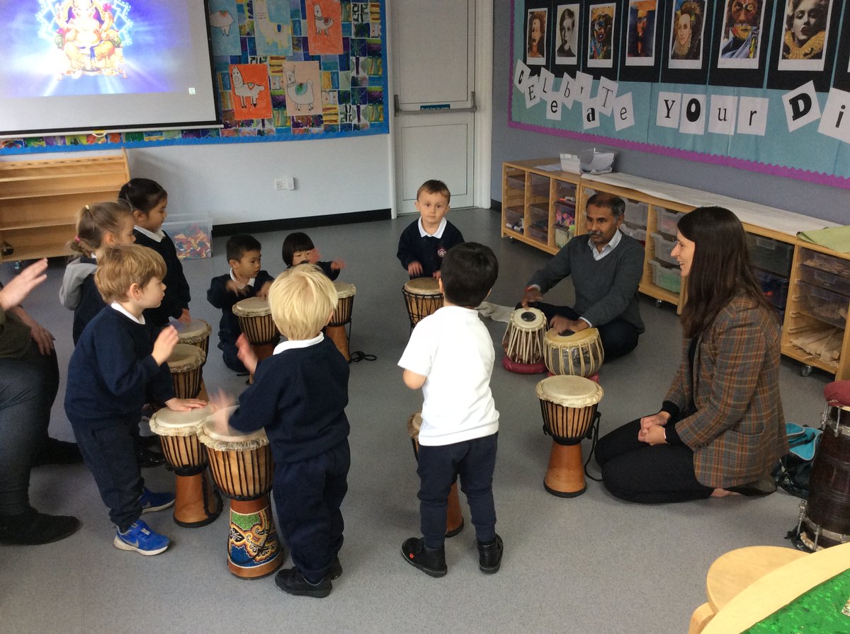 kesbathpreprep's tweet photo. Thank to our friends, Mita and Gadher, who came to school yesterday to immerse the children in the customs of #Diwali
#KESBathExplore #KESBathLearning https://t.co/4WxpUmRgQd