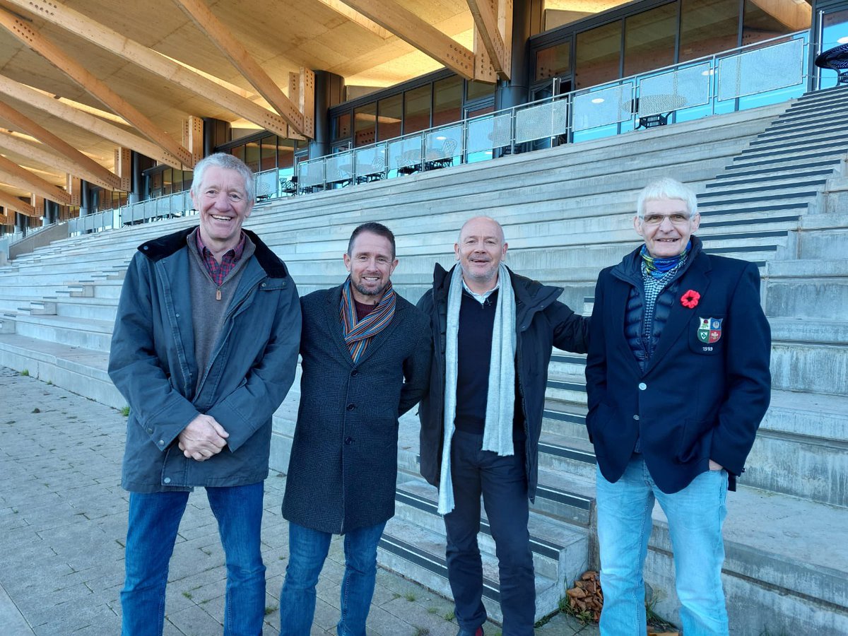 FoundationatRP's tweet photo. Absolute pleasure having these legends down at Raeburn Place today for @S4C filming.  @ThePlace_RP @EdinburghAccies @Scotlandteam @TeamWales @TheGreatGameDoc https://t.co/J7UeBIDNOc