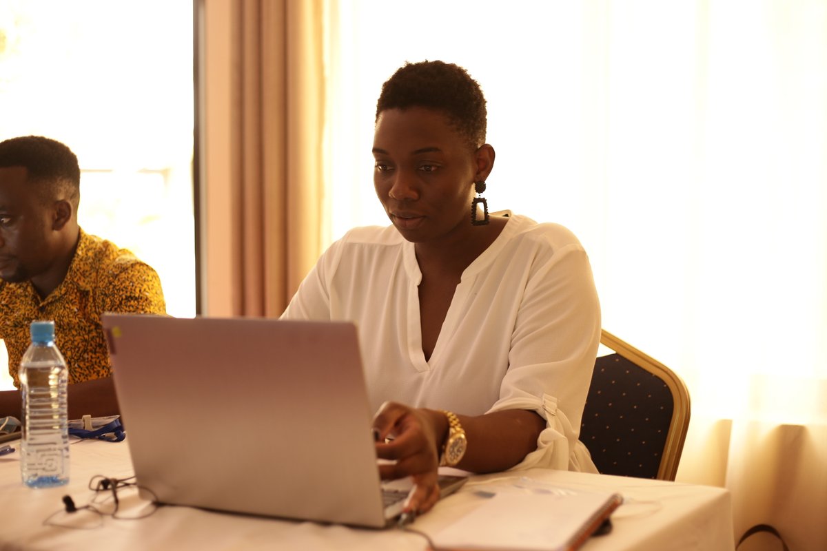 LakeHub's tweet photo. Today’s largest &amp; most successful organizations use data analysis when making high-impact decisions. Day 2 &amp; @IREXintl is going deeper into data analysis as we discuss Youth Employment readiness data collected by ICON participants during their  Work-apart 2 sessions.
#IconKe https://t.co/uWjtaTW3p7
