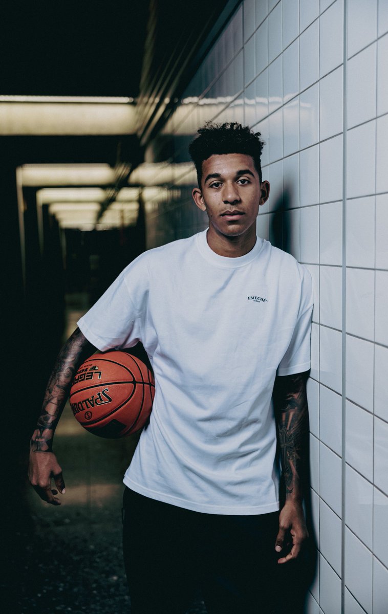 tsghoffenheim's tweet photo. ⚡ Baller ⚡

@eastmamba ❌ SPIELFELD 

#TSG https://t.co/4tx1KWr6zK
