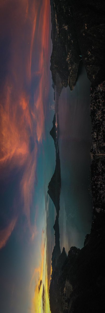OttoArriaga's tweet photo. Amanecer en el Lago de Atitlán, 4 de noviembre 2021. 

📱🔄 Abrir Imagen https://t.co/lNkz1gylNC
