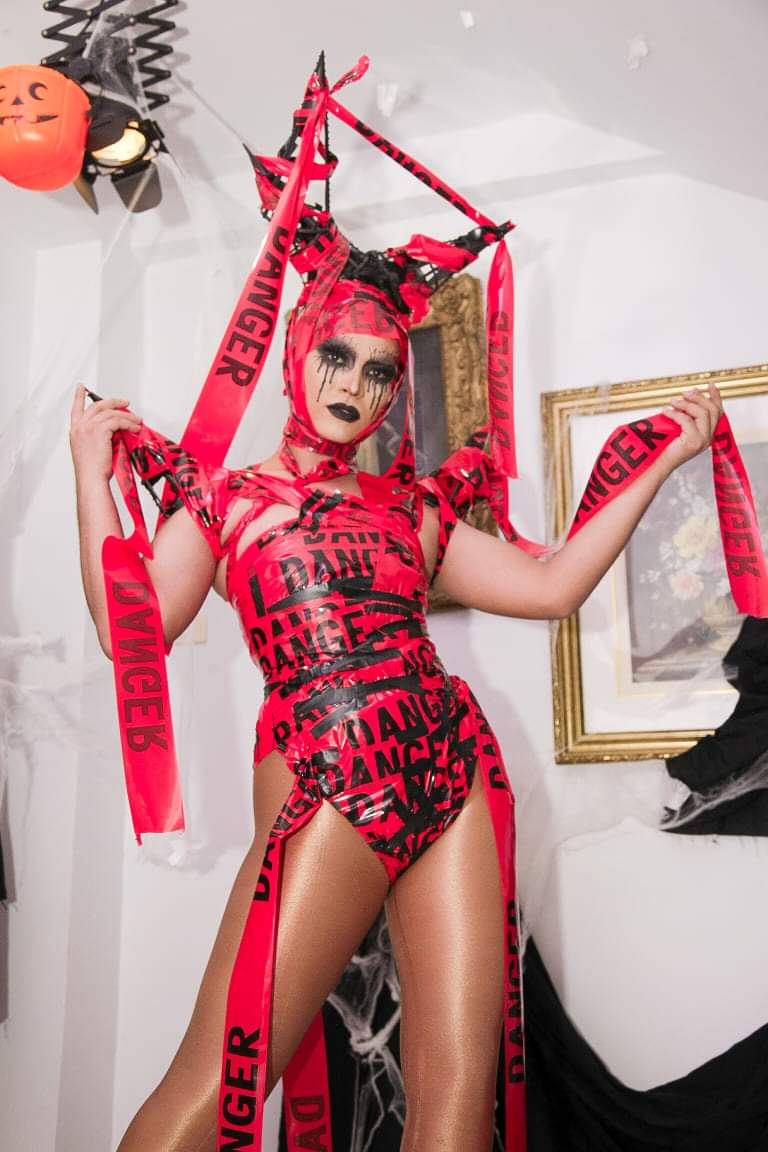 iamwintersss's tweet photo. Halloween is not yet over!
I AM NOT IN DANGER,
I AM THE DANGER.
#SEPHisticated #SeffWinters #Vinetalent #vineevents #comeDIVAS #vinepgdn #vinemolave #halloween2021
#dragartist #dragqueen #Dragperformer #impersonator #localDragqueen #dragPH #pagadiandragqueen https://t.co/QhXo6W2OE1