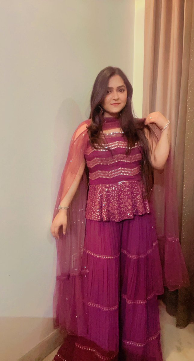 killTMpls's tweet photo. Happy Diwali all u lovely people <3 https://t.co/1JnFoJ8KnM