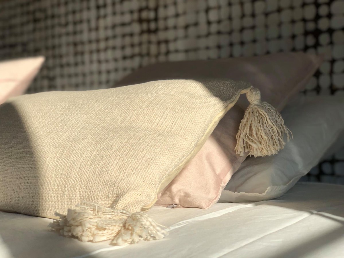 DecoracionVesta's tweet photo. En @decoracionvesta todo, todo ... y hasta el mas pequeño detalle es importante 👠🧸🖼
📏 Proyecto Madrid 📸
https://t.co/zc4GzMTVyB
#decodetails #decodetalles #interiorismo #decoracioninteriores #diseño #diseñoydecoracion #decoracionVitoria #interioresVitoria #vitoriagasteiz https://t.co/tTZHTFsfFd