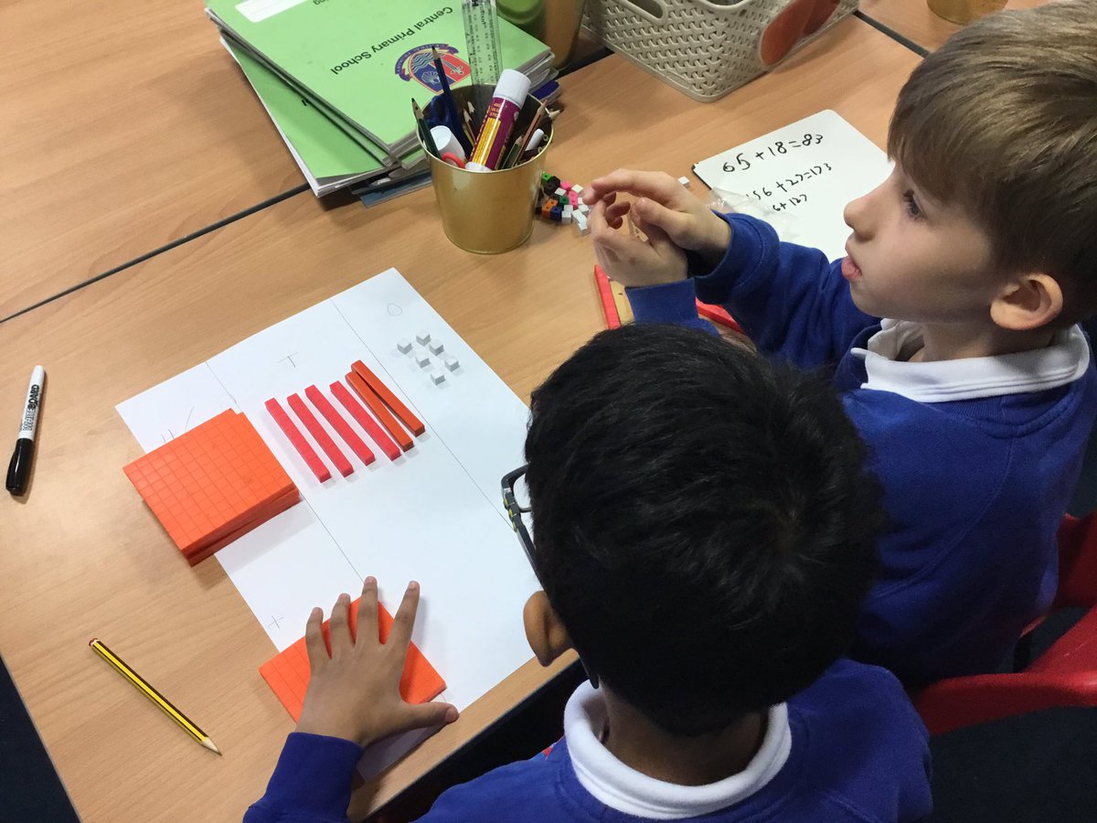 MissMAbraham's tweet photo. I’ve just realised this tweet was stuck in my drafts from yesterday! Apple worked together using dienes to add numbers crossing 10s and 100s. This really helped us understand the pictorial method in today’s lesson. #ManipulativesAreCentral #MathsIsCentral https://t.co/xggTEnOyC4