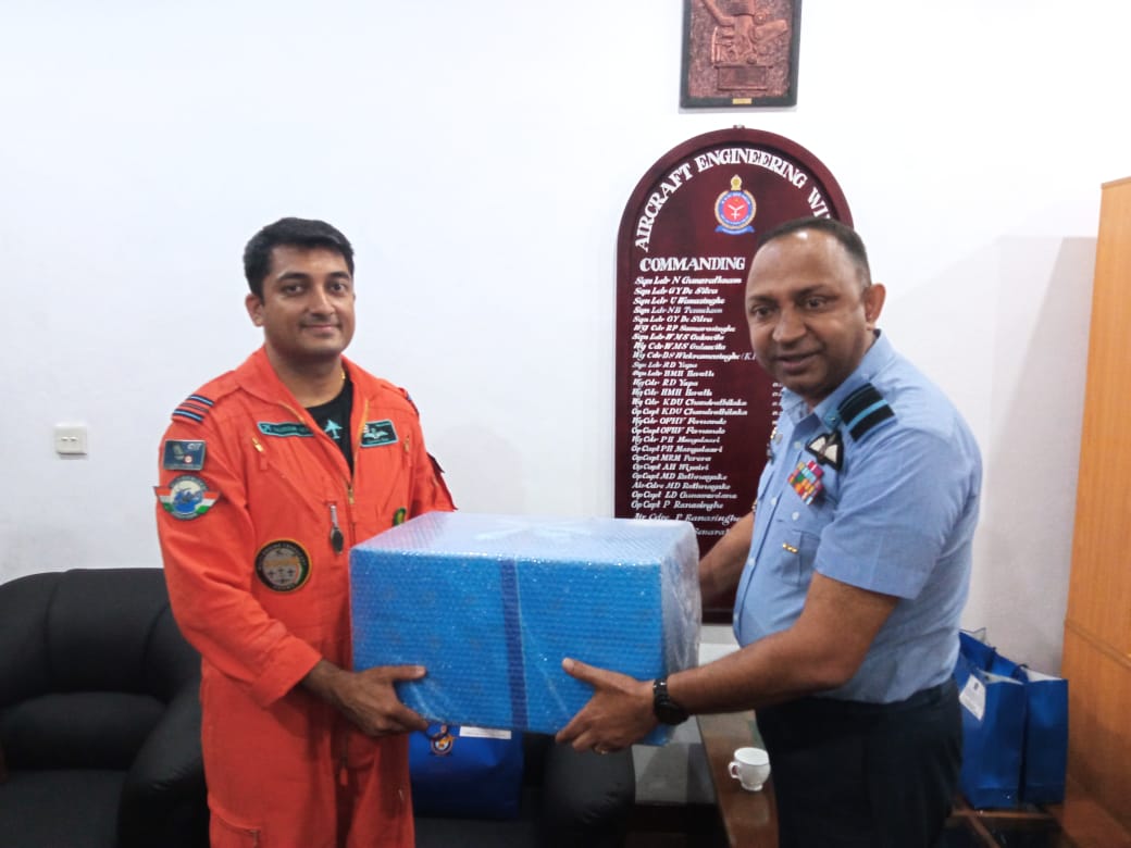 sidhant's tweet photo. Flash: Indian Air Force Airlifts 100,000 Kg of Nano Nitrogen fertilizer to Sri Lanka. The supplies were requested by Sri Lankan Govt. The development comes after Sri Lanka detected contaminated Chinese organic fertilizer. https://t.co/5nGaprVysW