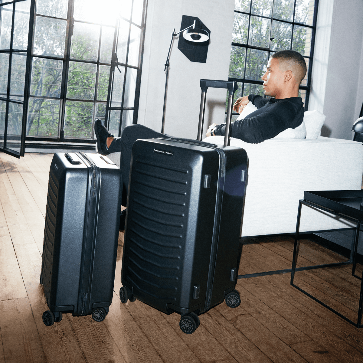amtiahme's tweet image. Traveling is an art of its own. You want it to be comfortable, secure and in style. These three components are what make the Porsche DesignRoadster Hardcase 4W Trolley S an essential piece of luggage. Read more: bit.ly/porschedesignen

#bricsmilano #itravelbrics #PDxBRICS