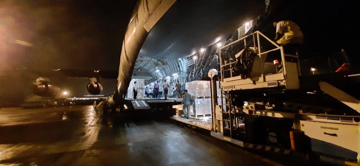 sidhant's tweet photo. Flash: Indian Air Force Airlifts 100,000 Kg of Nano Nitrogen fertilizer to Sri Lanka. The supplies were requested by Sri Lankan Govt. The development comes after Sri Lanka detected contaminated Chinese organic fertilizer. https://t.co/5nGaprVysW