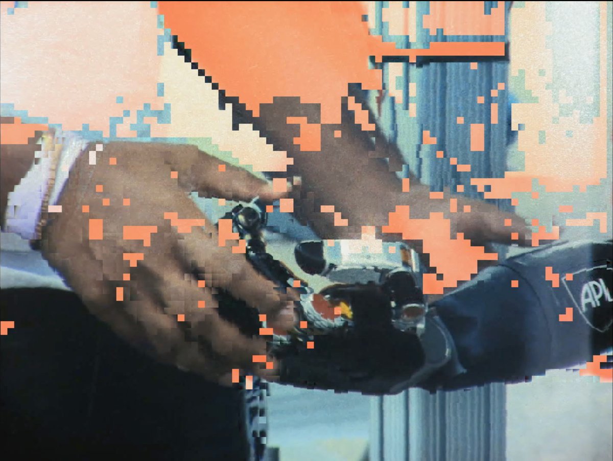 ZumzeigCinema's tweet photo. La tecnologia del cinema respon constantment a la seva indústria. Amb l'expansió de l'electrònica, com ha modificat la creació i la nostra mirada?
#TheOnlyConstantIsChange Cicle de cinema experimental, 4 sessions, taula rodona i col·loquis per celebrar el 5è #AniversariZumzeig https://t.co/KlEKSZOyBC