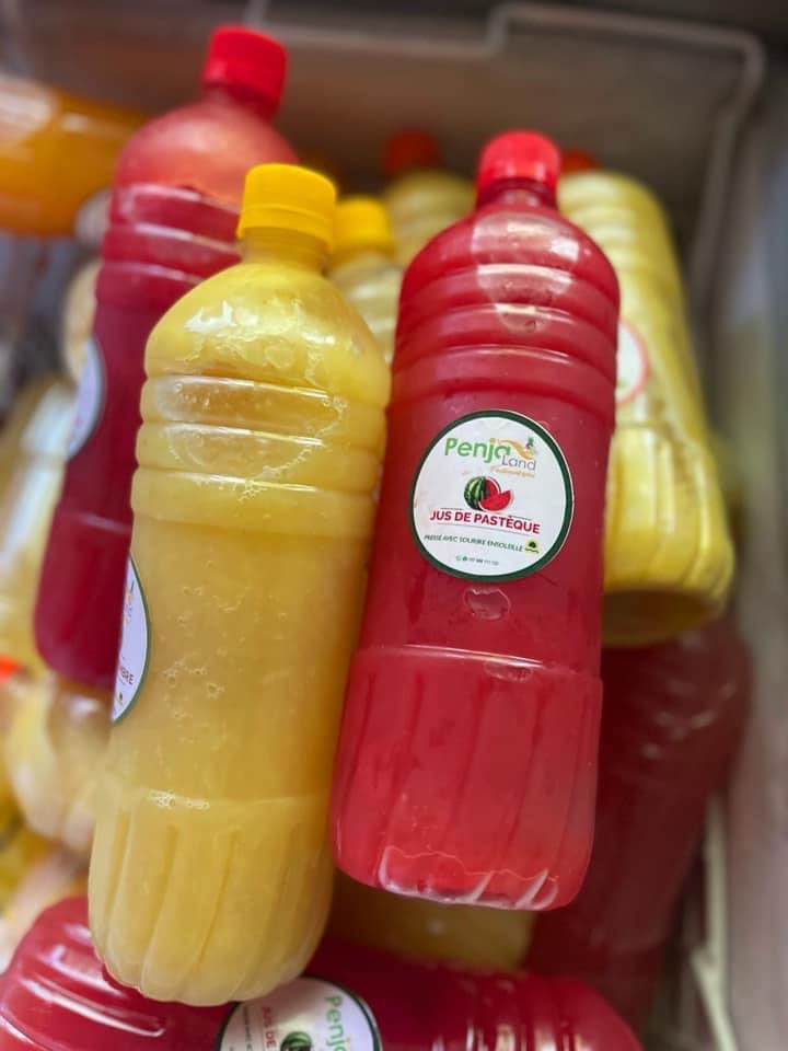 Penjaland's tweet photo. En novembre, faites frétiller vos papilles avec Penjaland 🤩😍😋… 

Nous sommes ouverts 7j/7 entre 11h et 23h ☺️👆

📍Penjaland est situé en face de l’agence ENEO sis au quartier ESSOS (lieu dit CAMP SONEL).

Fruitement Epicé 🍍🍉🥭🍊🍋🍏🍇 https://t.co/CMiCrLa4b3