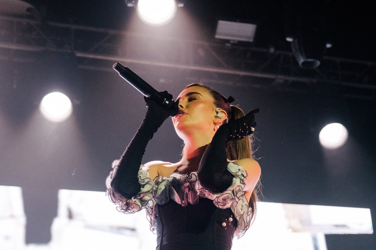 RevolutionLive's tweet photo. ICYMI 💝
@madisonbeer lit up our stage last night at #REVOLUTIONLIVE!!
RT & like if you were there last night 📸 💓
#madisonbeer #thelifesupporttour #fortlauderdale
#soldoutshow https://t.co/ckshAcFYuS