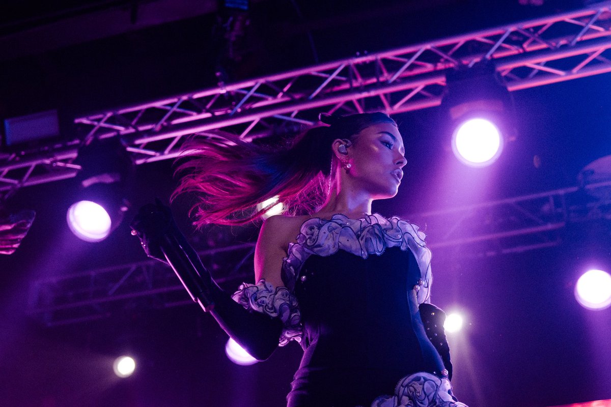 RevolutionLive's tweet photo. ICYMI 💝
@madisonbeer lit up our stage last night at #REVOLUTIONLIVE!!
RT & like if you were there last night 📸 💓
#madisonbeer #thelifesupporttour #fortlauderdale
#soldoutshow https://t.co/ckshAcFYuS
