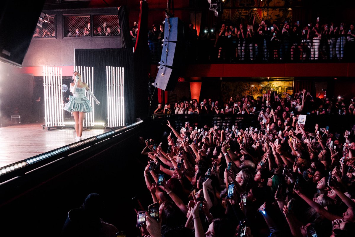 RevolutionLive's tweet photo. ICYMI 💝
@madisonbeer lit up our stage last night at #REVOLUTIONLIVE!!
RT & like if you were there last night 📸 💓
#madisonbeer #thelifesupporttour #fortlauderdale
#soldoutshow https://t.co/ckshAcFYuS