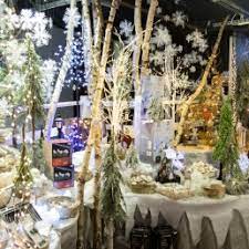 JenniferDevitt's tweet image. The way to make farm slurry and waste environmentally-friendly? @liquidAD (Richard Gueterbock) has the answer on @Abbey_104 5-6 pm today.  Plus @Marian_GCUdiet on food allergies &amp;amp; intolerances, and Louse Burks of @TheGardensGroup takes us round the Castle Gardens Xmas display