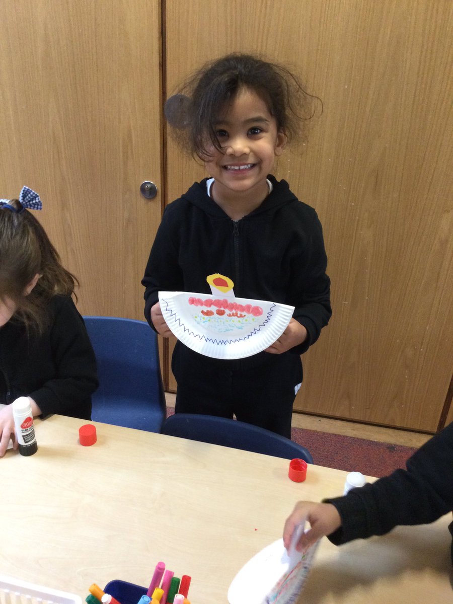 gfprimarycov's tweet photo. Happy Diwali! 🪔 🎆🪔 Reception have been learning about Diwali this week. We have made diva lamps and had fun creating mehndi patterns. One of our parents gave us some beautiful saris to play with too. #Diwali #happydiwali2021 #GFReception #GFRE #FestivalOfLights https://t.co/SHdxtMZ2Wo