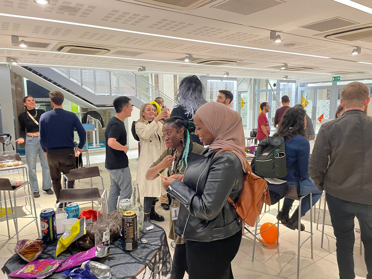 Cheers_UCL's tweet photo. Thanks to all who attended our CheERS Welcome/Halloween Party 2021!! 🎃🍹 We've lined up some of the 'official' photos from the evening 👻 Stay tuned for more events! 👍🍻 https://t.co/rW6Fhm42pv