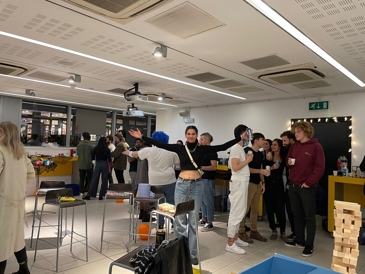 Cheers_UCL's tweet photo. Thanks to all who attended our CheERS Welcome/Halloween Party 2021!! 🎃🍹 We've lined up some of the 'official' photos from the evening 👻 Stay tuned for more events! 👍🍻 https://t.co/rW6Fhm42pv