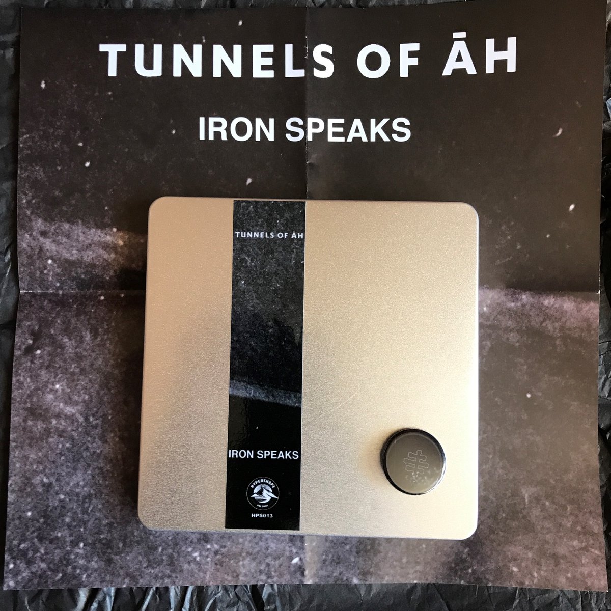 compulsion_hq's tweet photo. Current listening: Iron Speaks the “lost” album from Tunnels of AH - latest project of Stephen Burroughs formerly of noise rock outfit Head of David. Low end scrapes and drones. On @hypershaperecords 

https://t.co/yjBkZQ5DWh

#industrialexperimental #tunnelsofah #hypershape https://t.co/HVCGpM7rhv