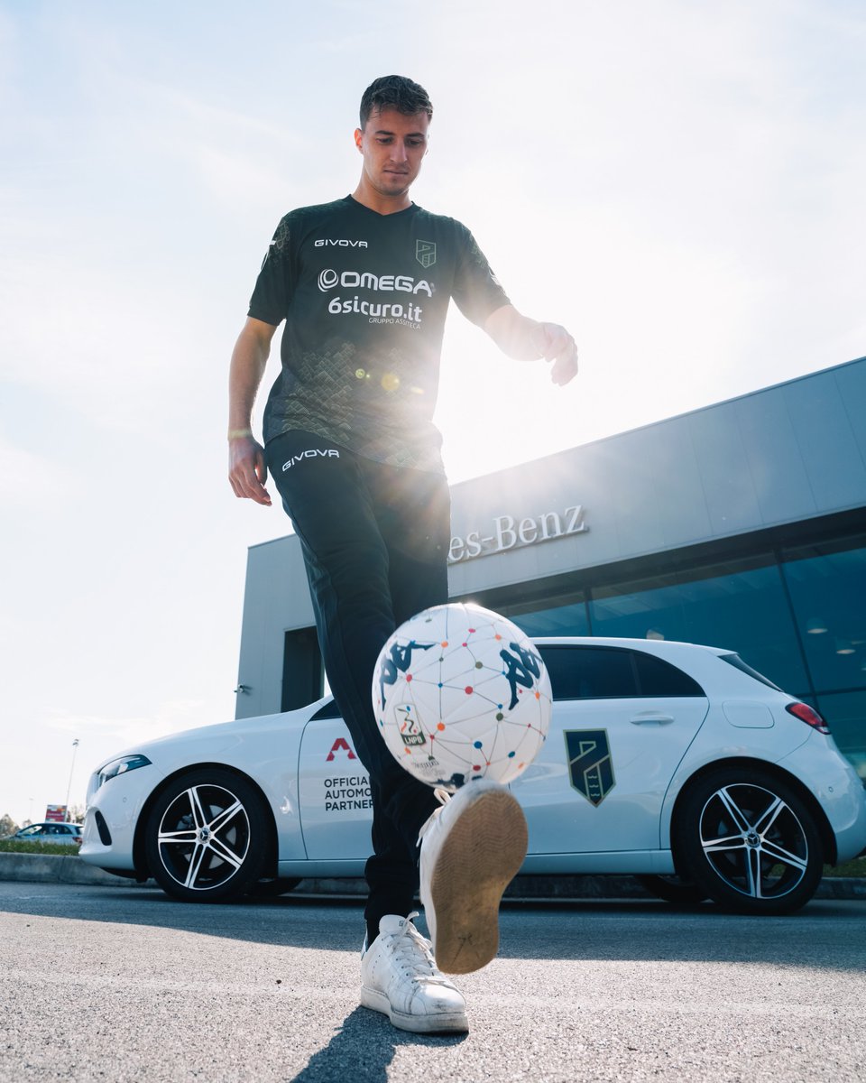 PordenoneCalcio's tweet photo. 📸 SHOOTING
Visita alle concessionarie partner Autostar per il #PordenoneCalcio 🖤💚
🚗 "Automotive partner" neroverde, #Autotorino con #Autostar accompagna il Club in tutti gli impegni della stagione 2021/2022 di #SerieBKT ⚽️
#ForzaRamarri #ForzaPordenone #PordenoneNET https://t.co/9t0NXdnNTH